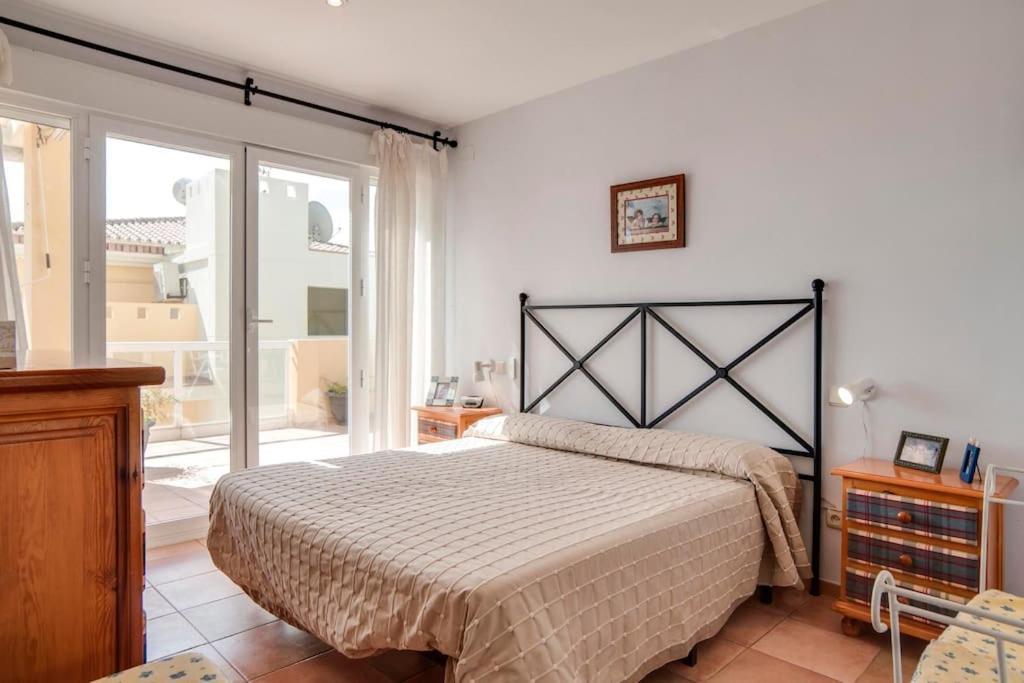 Apartment Spectacular Penthouse In Front Of The Sea, 200 M2 Terrace - Arruzafa Playa