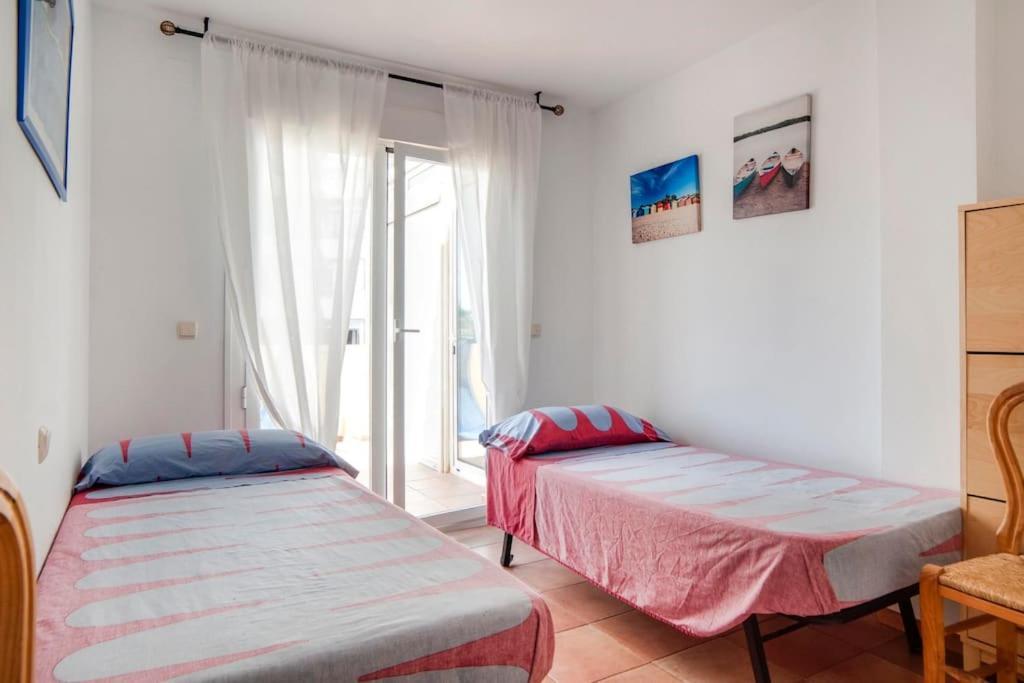 Spectacular Penthouse In Front Of The Sea, 200 M2 Terrace - Arruzafa Playa Apartment *